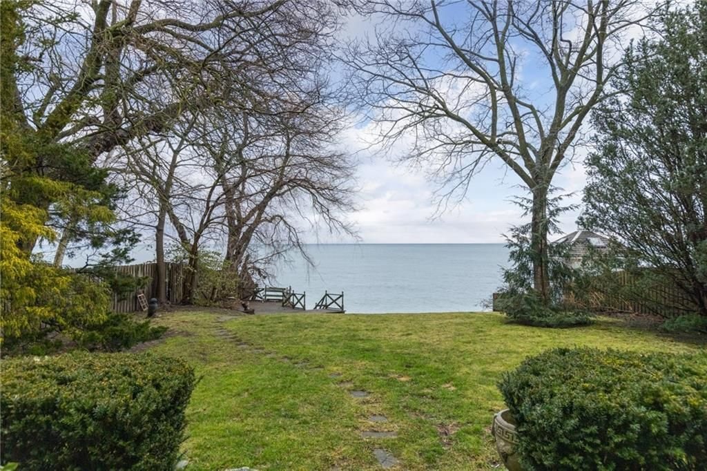 Riparian Lakefront In Downtown Oakville!! In Oakville, Ontario, Canada