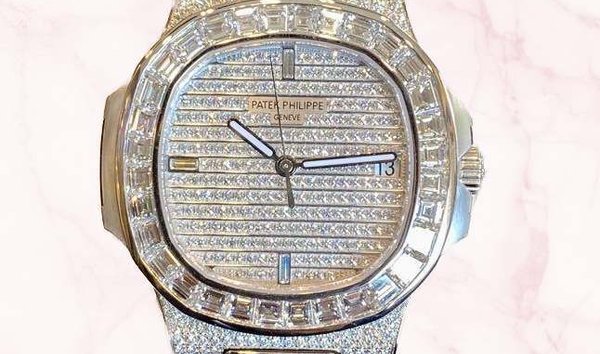 Patek Philippe Nautilus 5719/10G White Gold and Diamond set (12272163)