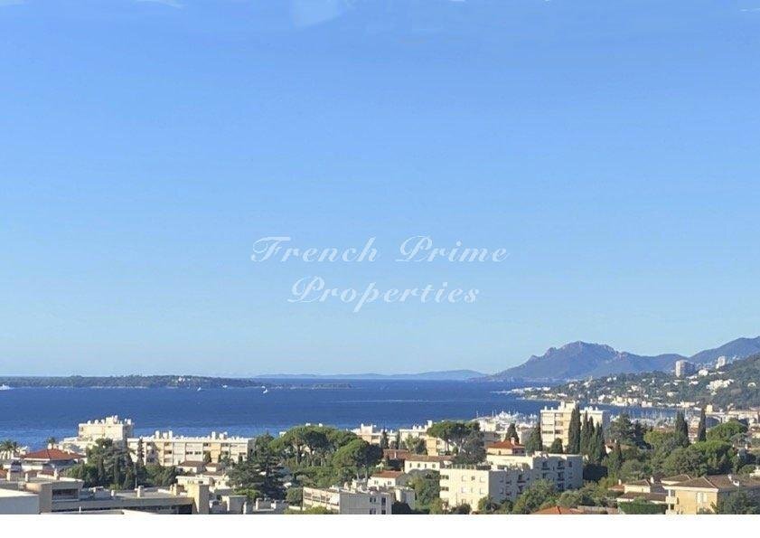 For Sale, Antibes Panormaic Sea View2 Bedroom Corner In Antibes, France