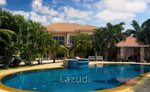 Villa in Hua Hin, Prachuap Khiri Khan, Thailand 1