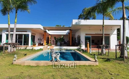 Villa in Mae Raem, Chiang Mai, Thailand 1