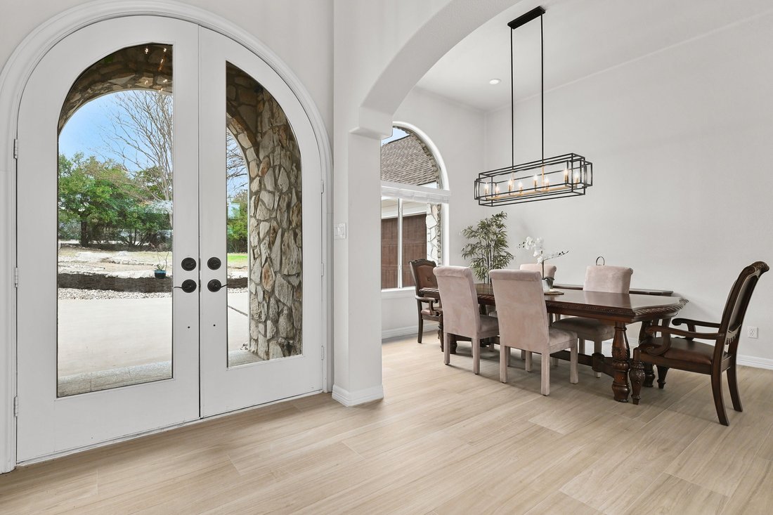 Waterfront Home With Lake And Hill Country In Spicewood, Texas, United States For Sale (12640267)