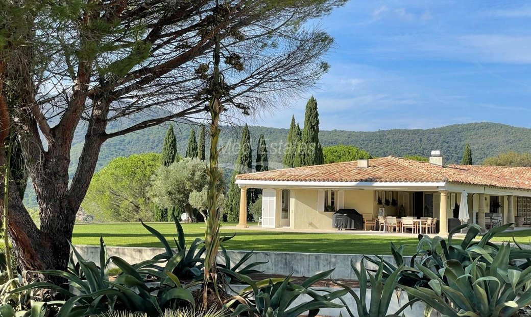 Exceptional Estate On 27 Hectars In La Môle, Provence Alpes Côte D'azur