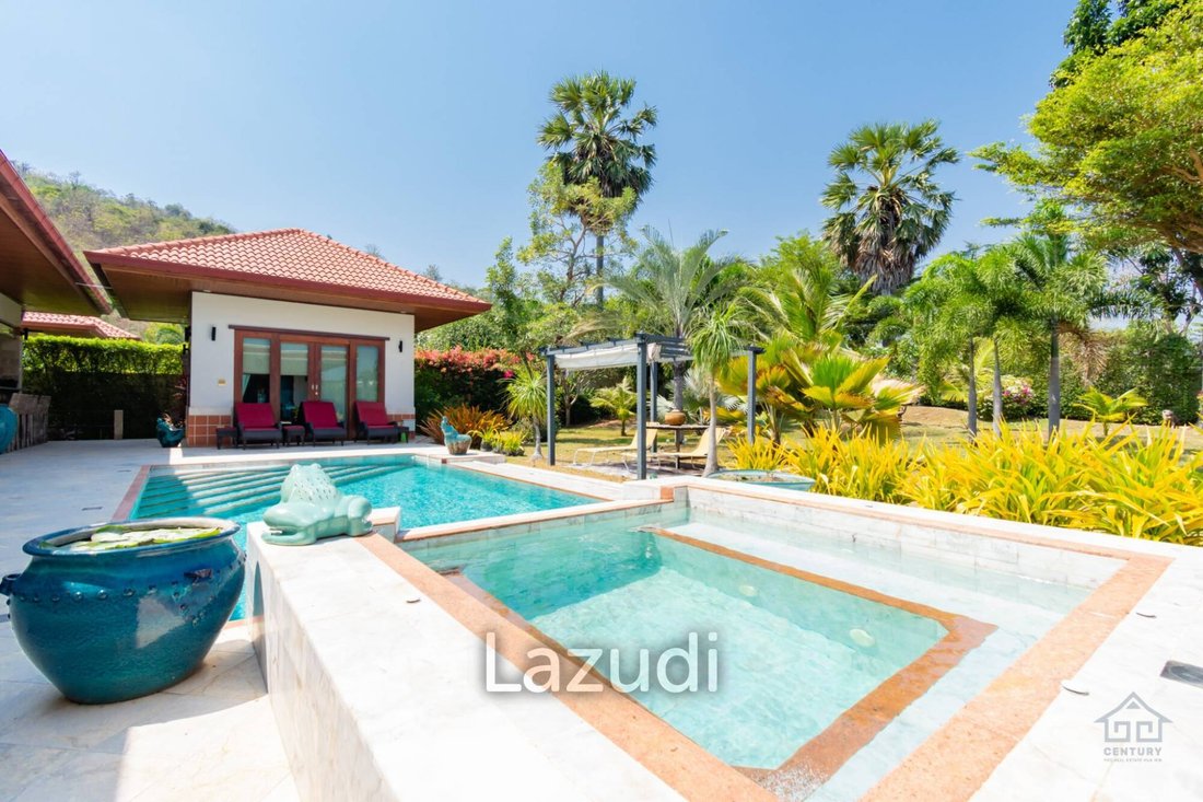 Villa in Sam Roi Yot, Prachuap Khiri Khan, Thailand 4 - 12646193