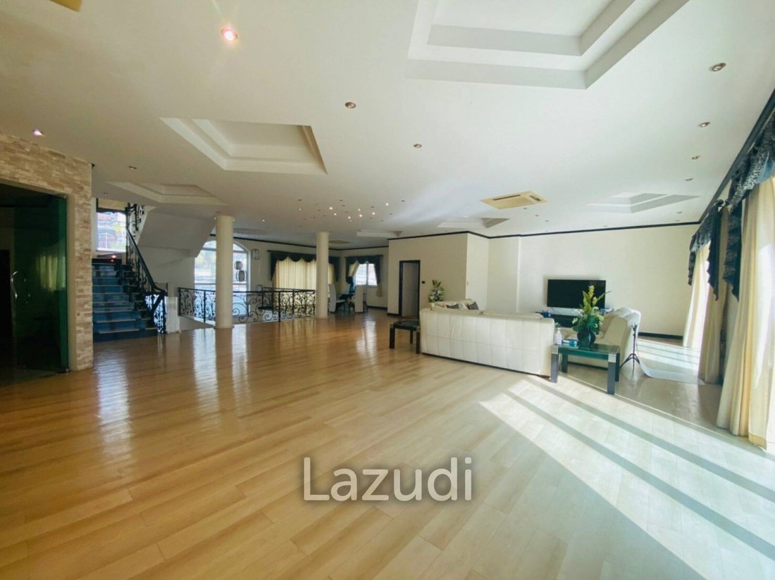 Villa in Pattaya City, Chon Buri, Thailand 5 - 12644109