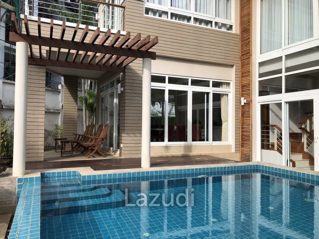 Villa in Na Chom Thian, Chon Buri, Thailand 1 - 12644663