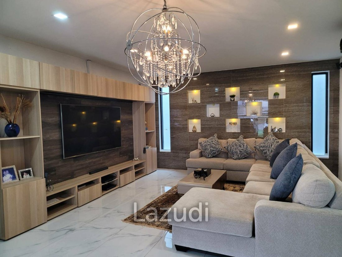 Villa in Pattaya City, Chon Buri, Thailand 5 - 12643166