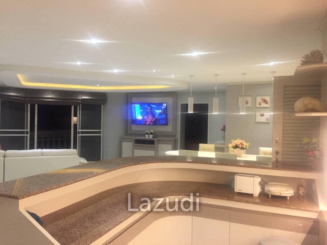 Apartment in Pattaya City, Chon Buri, Thailand 2 - 12644769