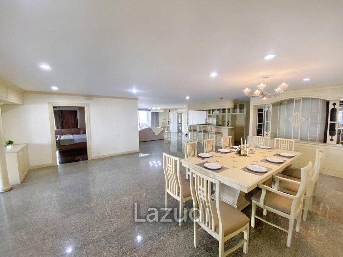 Apartment in Bangkok, Bangkok, Thailand 3 - 12644823
