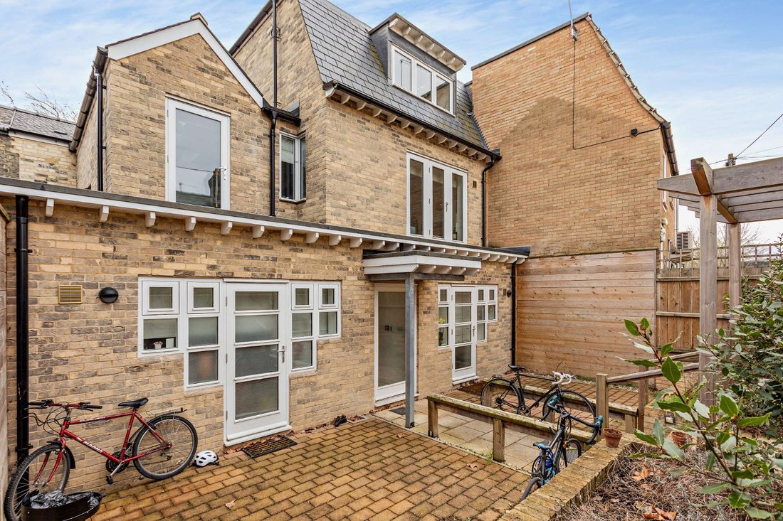 Condo Cambridge In Cambridge, United Kingdom For Sale (12643471)