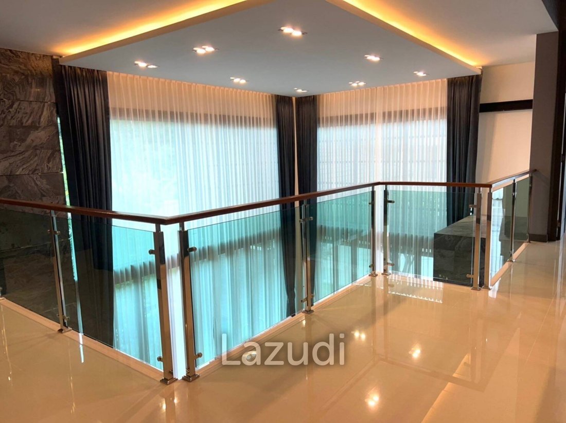 Villa in Mueang, Chon Buri, Thailand 2 - 12647528