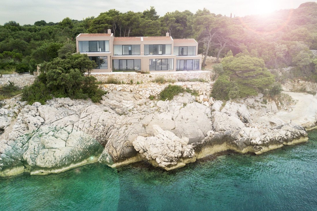 Villa in Koločep, Dubrovnik-Neretva County, Croatia 3 - 12625391