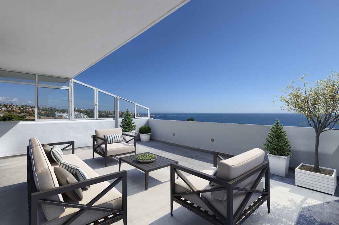 Newly Renovated 3 Bedroom Duplex Penthouse In Bahía Dorada, Andalusia, Spain For Sale (12650463)