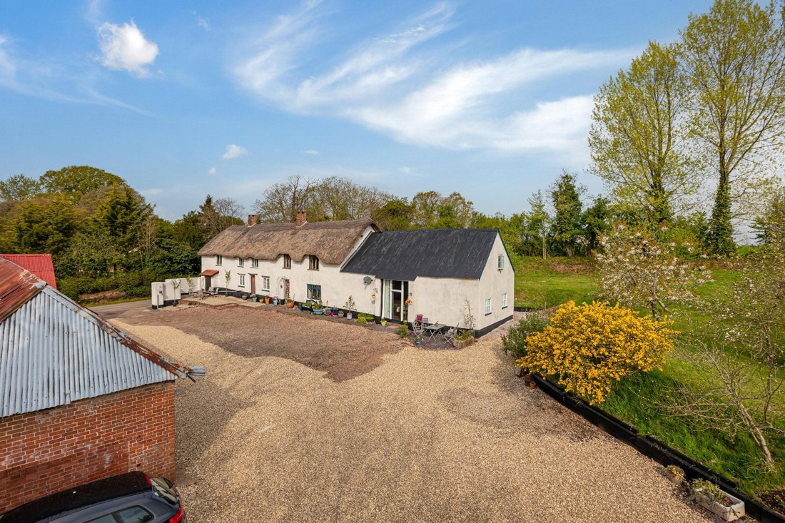 Hitts Farmhouse In Whimple, England, United Kingdom For Sale (12650482)