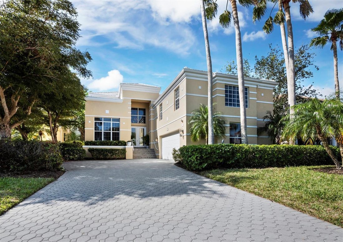 Waterfront Living In Queens Harbour In Longboat Key, Florida, United