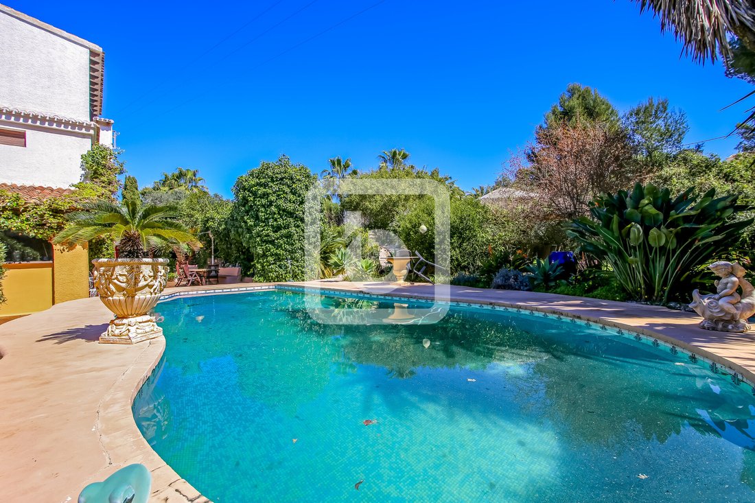 Beautiful Investment Property With Flat In In Xàbia, Valencian