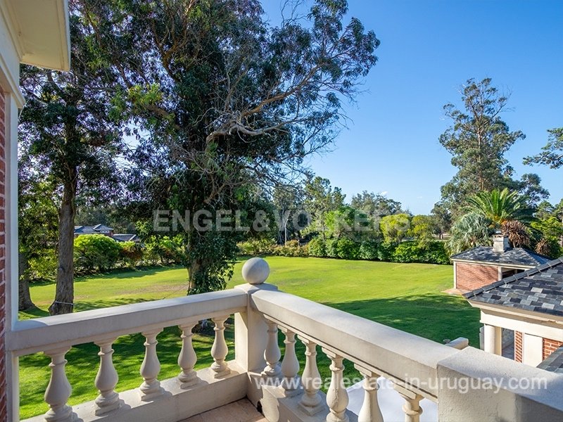 Villa in Punta del Este, Maldonado Department, Uruguay 4 - 12651008