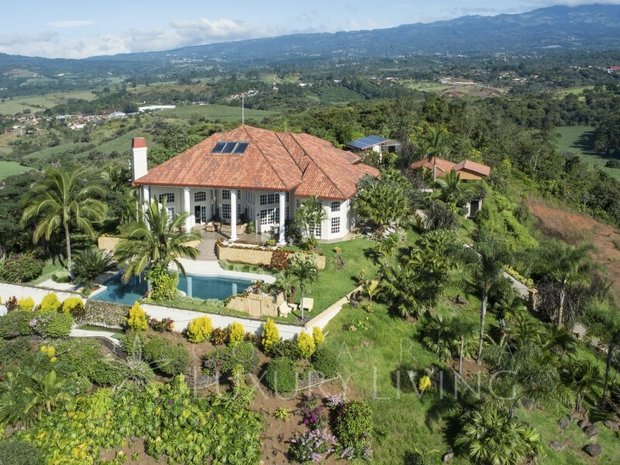 Viviendas de lujo con piscina en venta en Grecia, Provincia de Guanacaste, Costa  Rica | JamesEdition