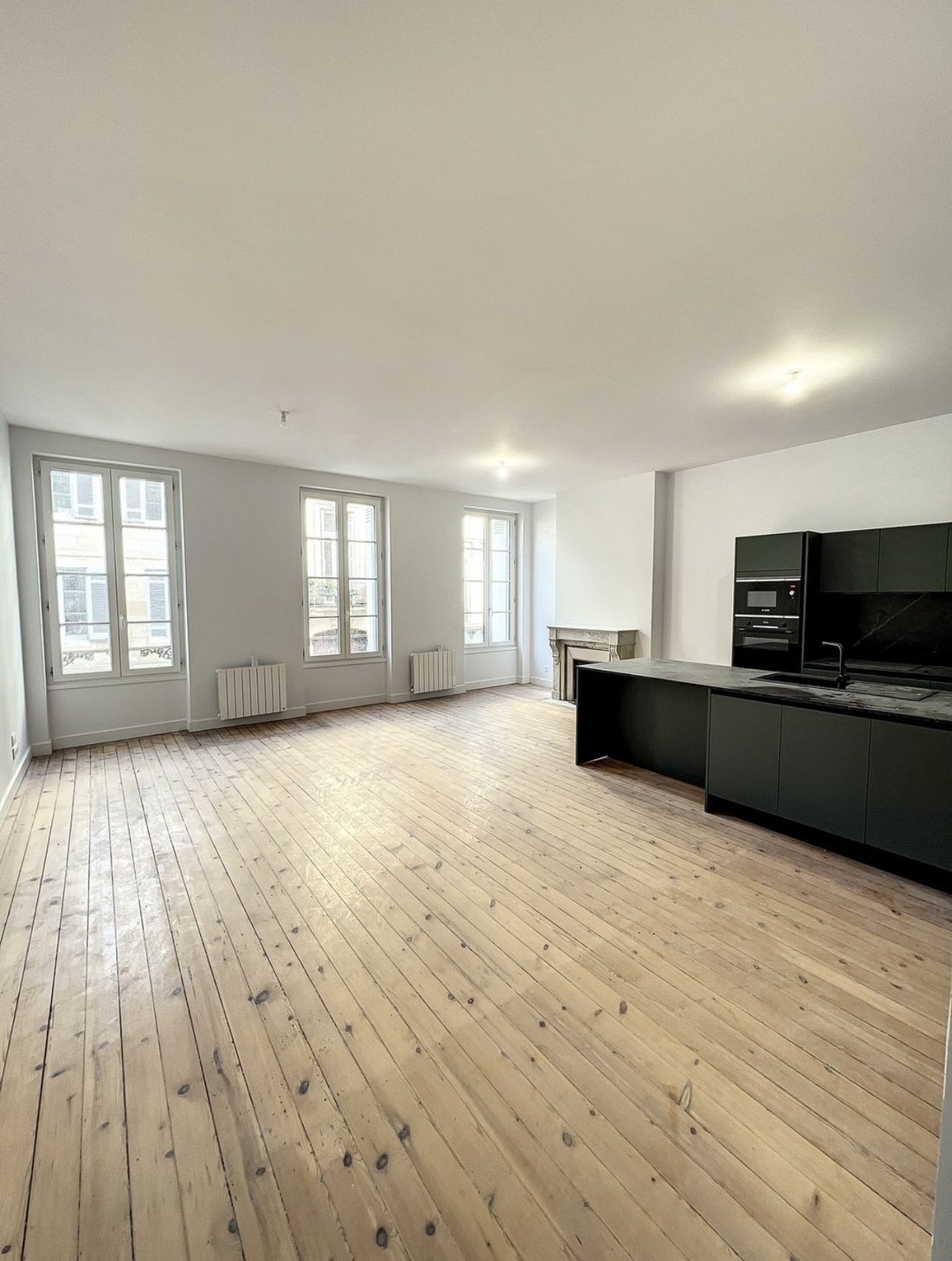 Bordeaux Apartment In Bordeaux, France For Sale (12653294)