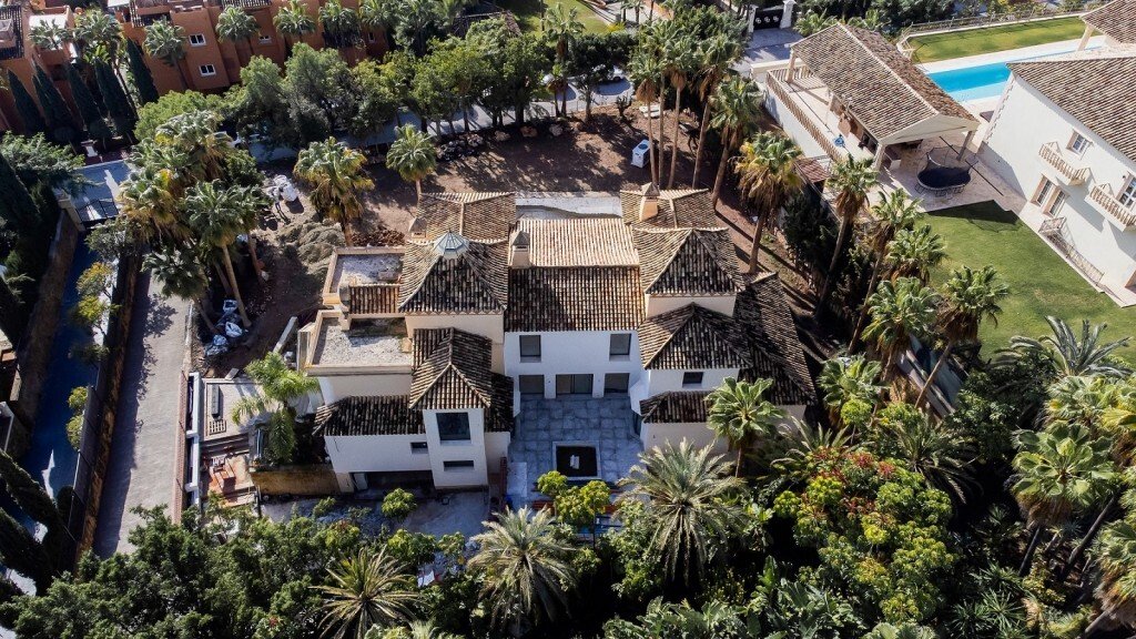 Villa in Sierra Blanca, Marbella, Spain 3 - 12651130
