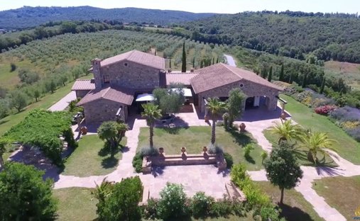 Villa in Massa Marittima, Tuscany, Italy 1