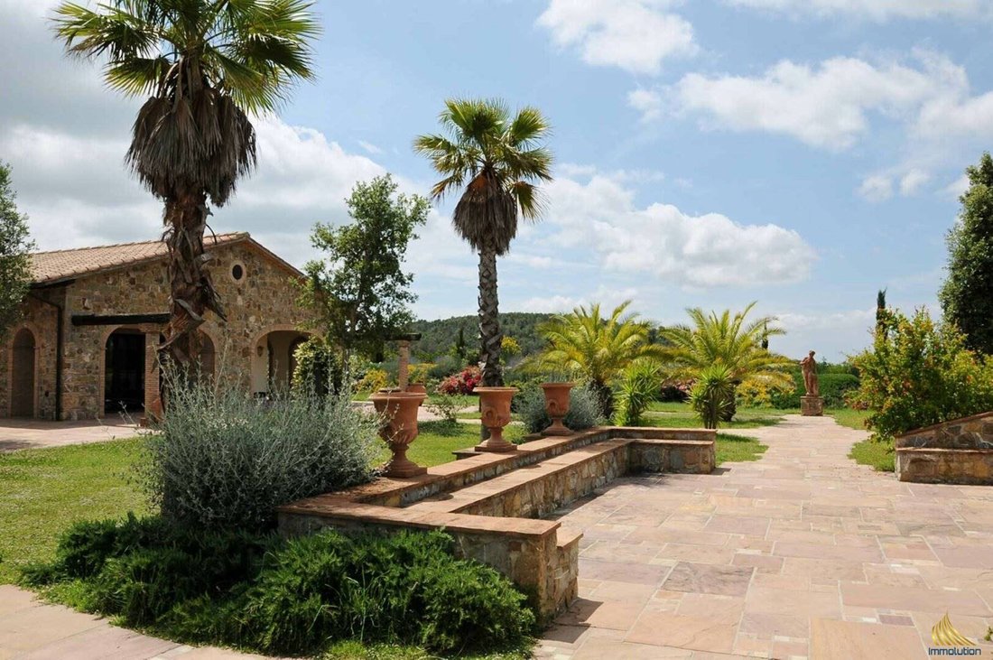 Villa in Massa Marittima, Tuscany, Italy 4 - 12654740