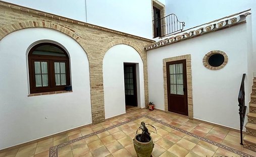 Townhouse in Carmona, Andalusia, Spain 1