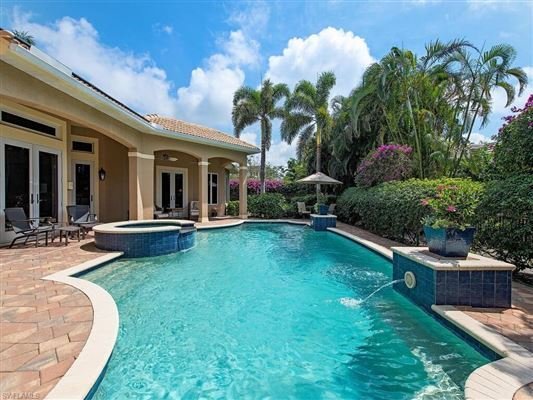 Classic Residence Offering True Value En Naples, Fl, United States En ...