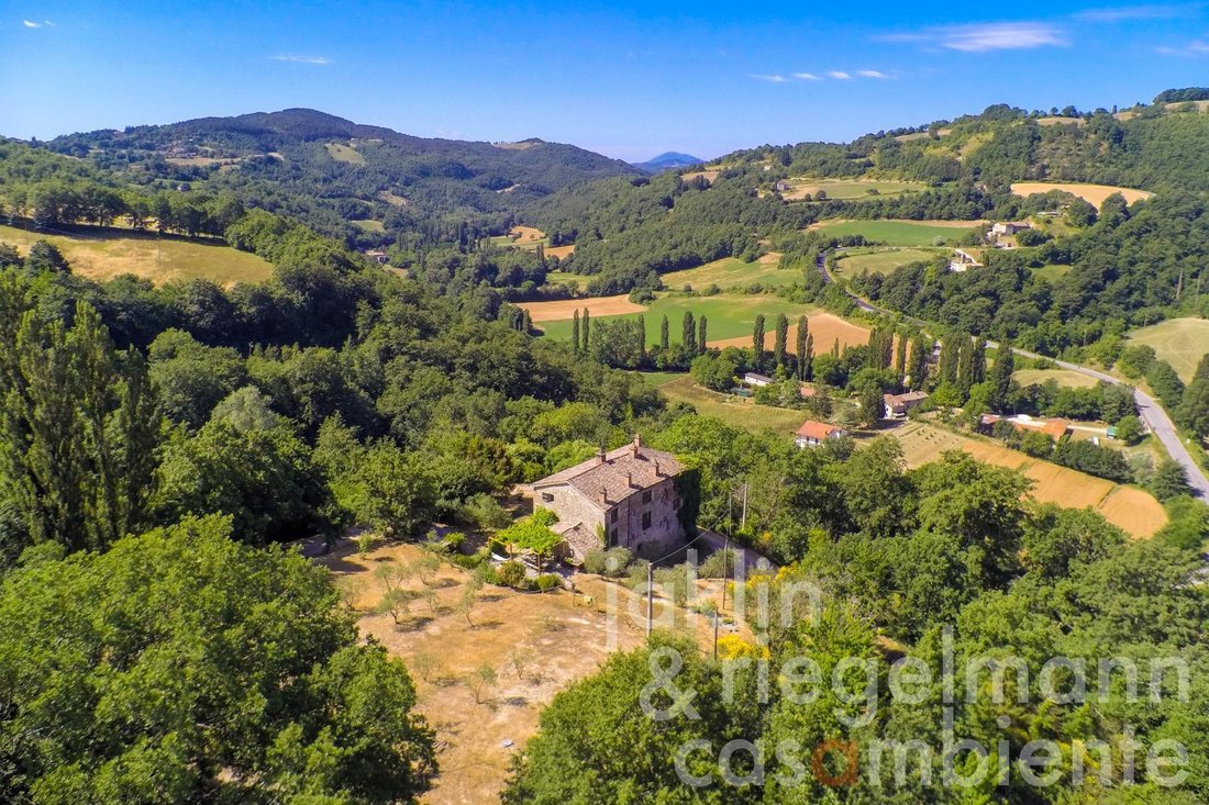 House in Pietralunga, Umbria, Italy 3 - 11425472