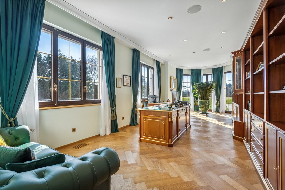 House in Vully-les-Lacs, Vaud, Switzerland 3 - 12655387