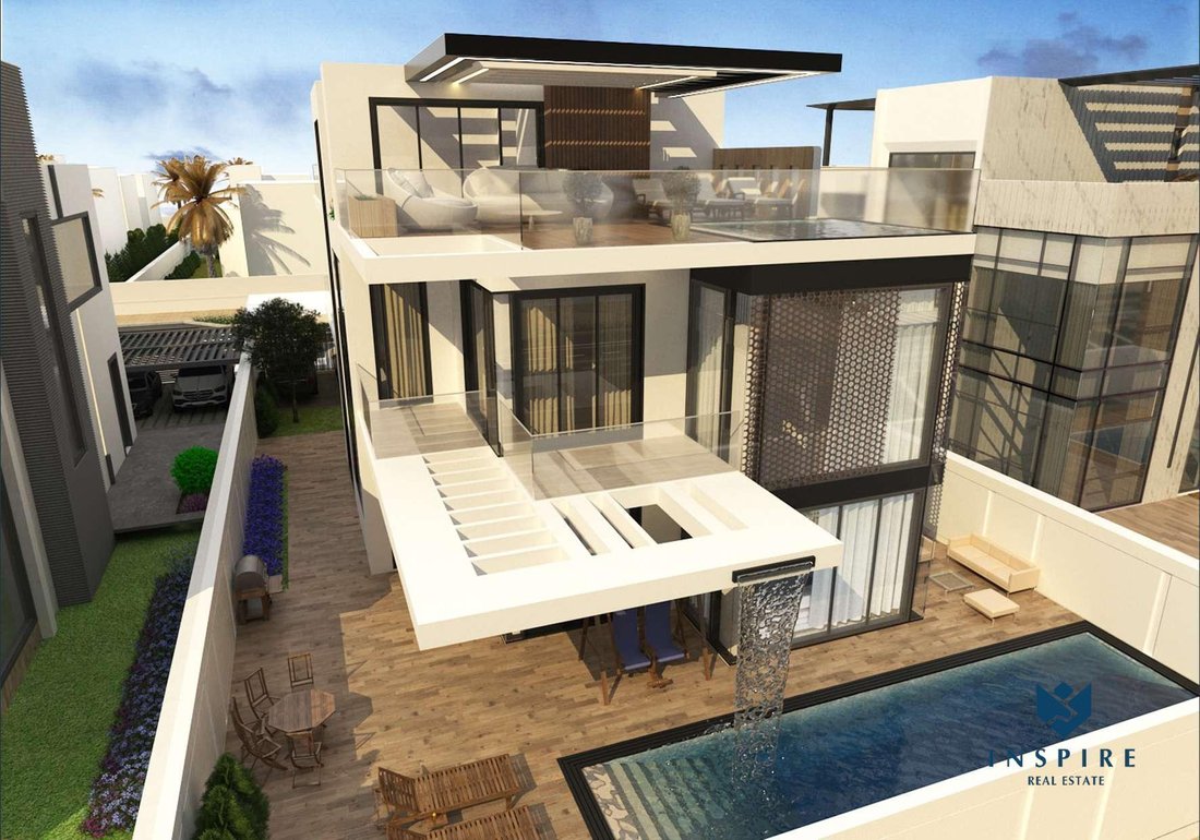 Rare Huge Plot For Sale With Rooftop In Dubai, Dubai, United Arab