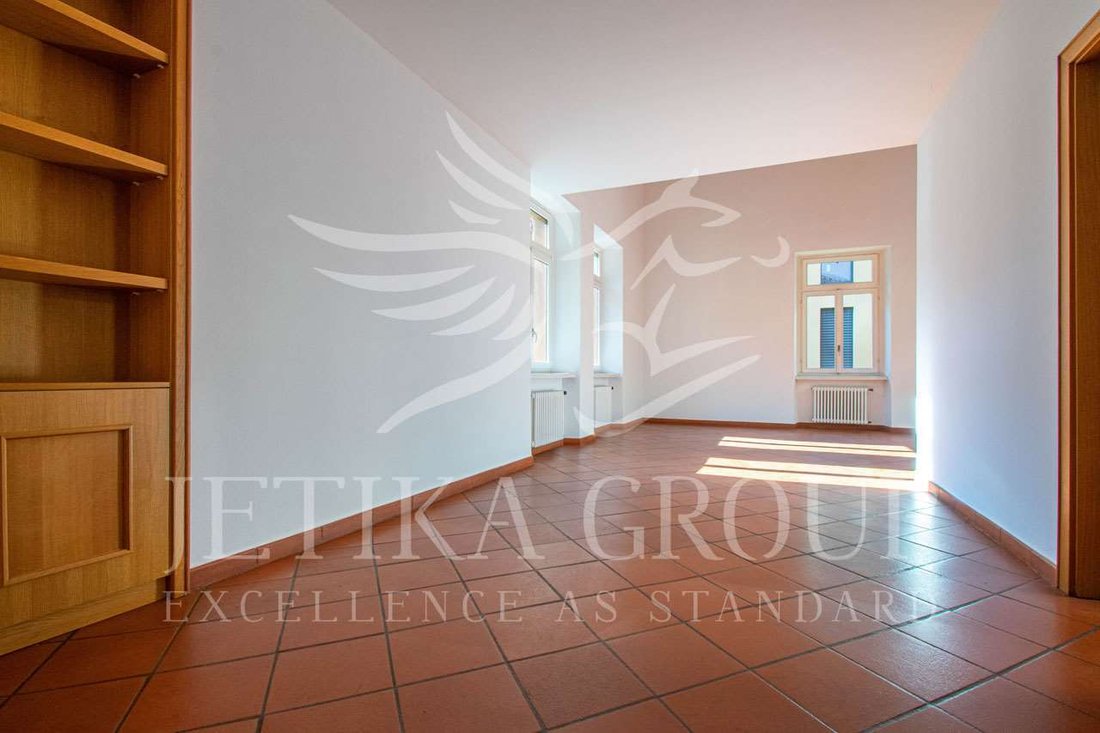 Generoso Duplex In Palazzo D'epoca In Lugano, Ticino, Switzerland For