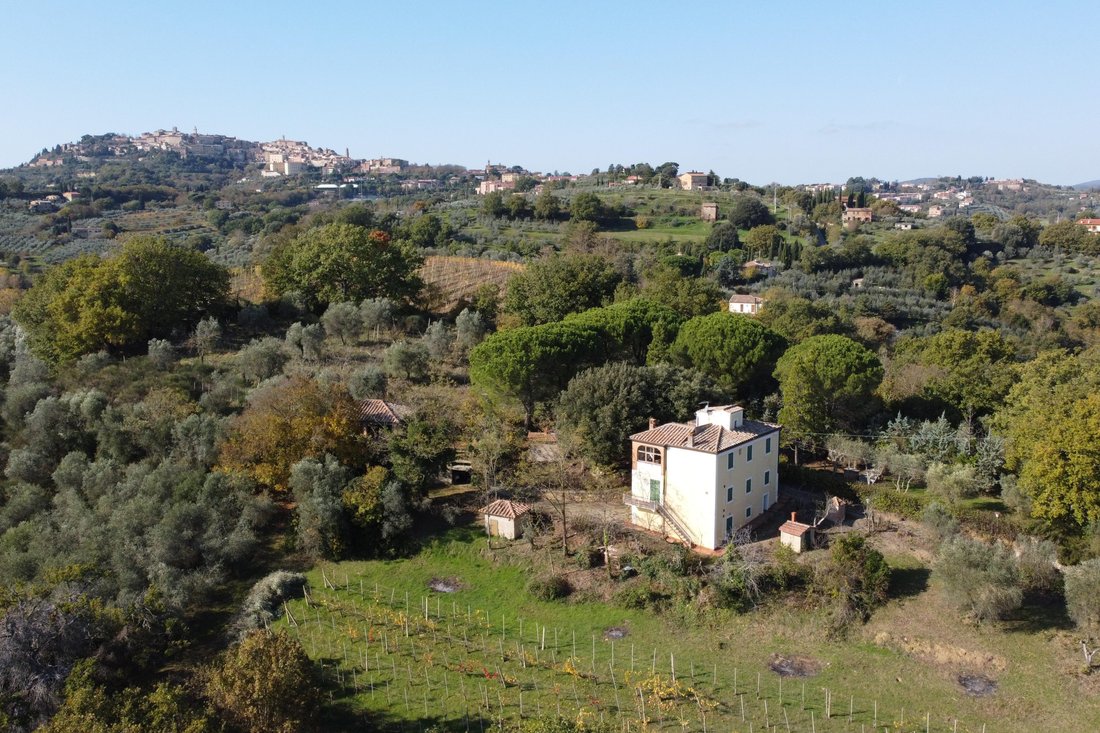 Luxury Villa For Sale In Montepulciano In Montepulciano Tuscany Italy