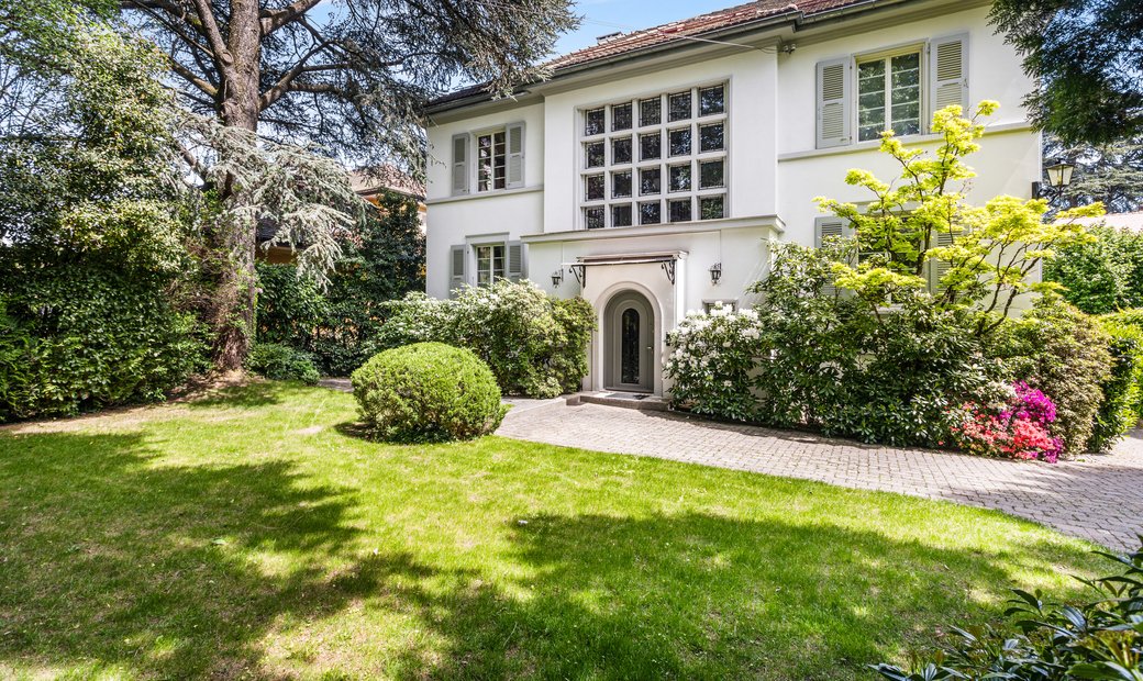 Downtown Fully Renovated Property In Lausanne, Vaud, Switzerland For