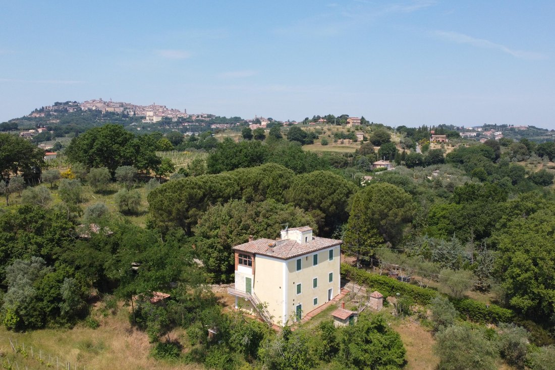 Villa in Montepulciano, Tuscany, Italy 2 - 12658146