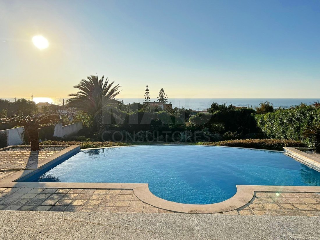 Moradia T7 Com Vista Mar Nas Azenhas Do Mar In Colares, Lisbon