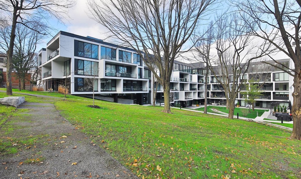 Outremont, Montréal In Montréal, Québec, Kanada Zu Verkaufen (12660098)