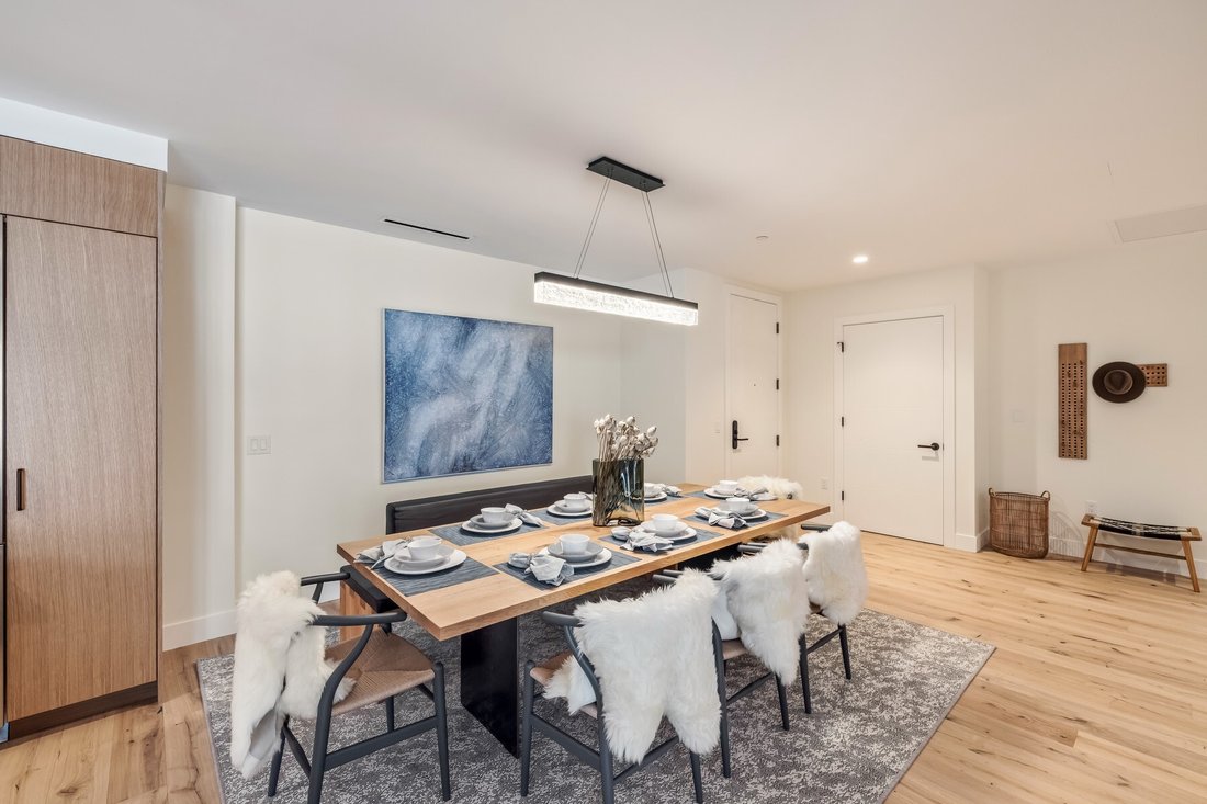 Frontgate Avon Residence 307 In Avon, Colorado, United States For Sale