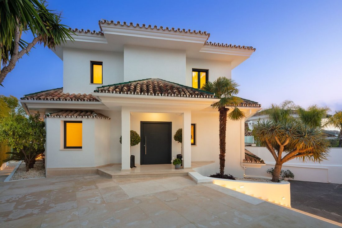 Villa in Puerto Banus, Marbella, Spain 2 - 12661900