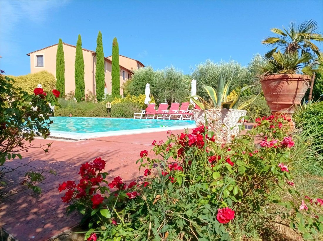 House in Capannoli, Tuscany, Italy 4 - 12661431