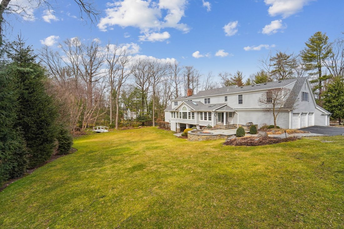 24 Kennedy Dr In Cresskill, New Jersey, United States For Sale (12660349)