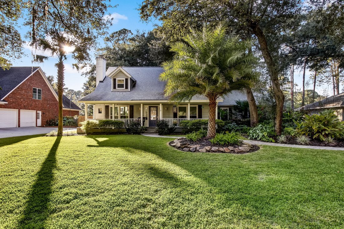 Stunning Talahi Island Home In Savannah, United States For