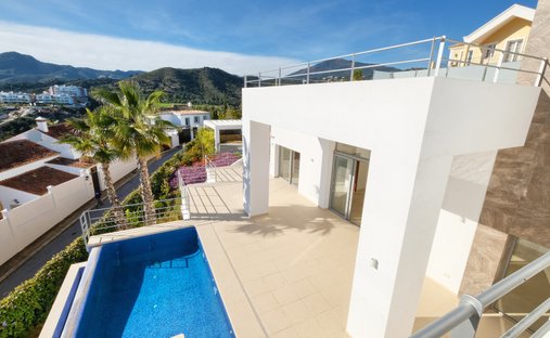 Villa in Benahavis, Andalusia, Spain 1