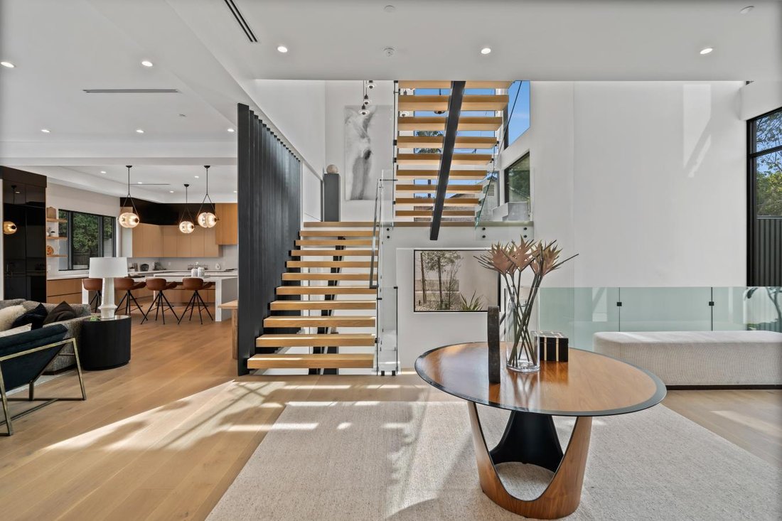 House in Los Angeles, California, United States 4 - 12662120