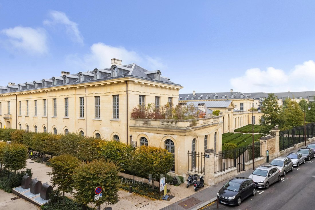 Versailles Notre Dame A 4 Bed Apartment In Versailles, île De France