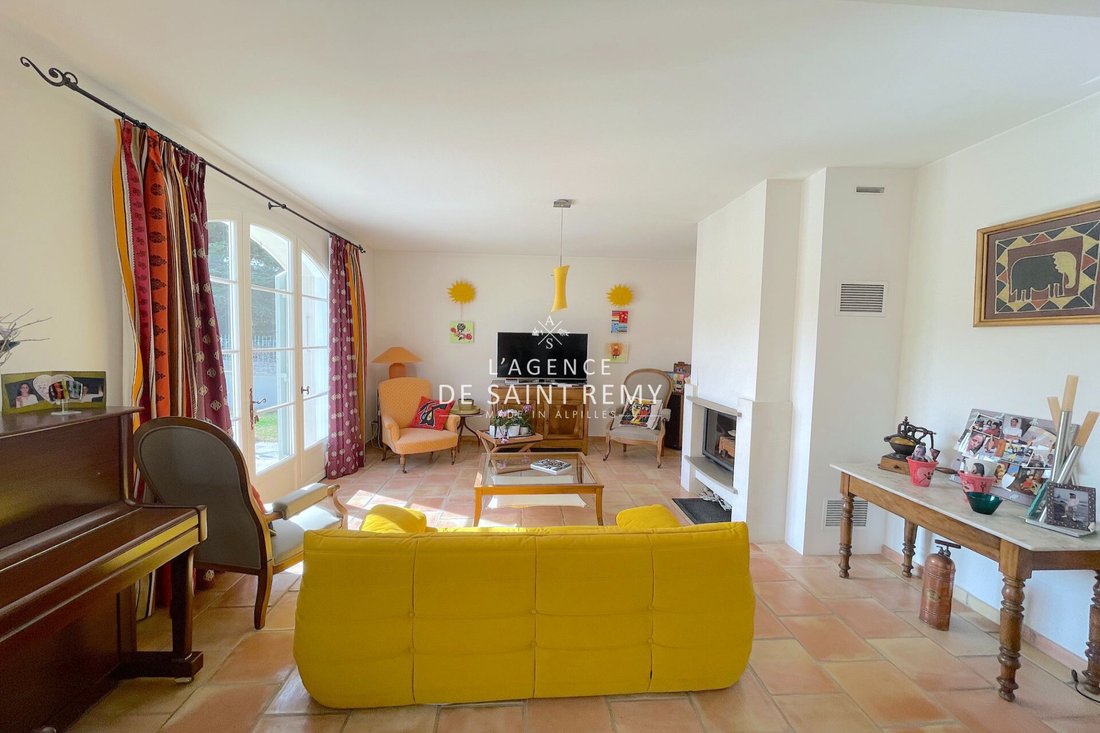 Villa in Saint-Rémy-de-Provence, Provence-Alpes-Côte d'Azur, France 4 - 12662249