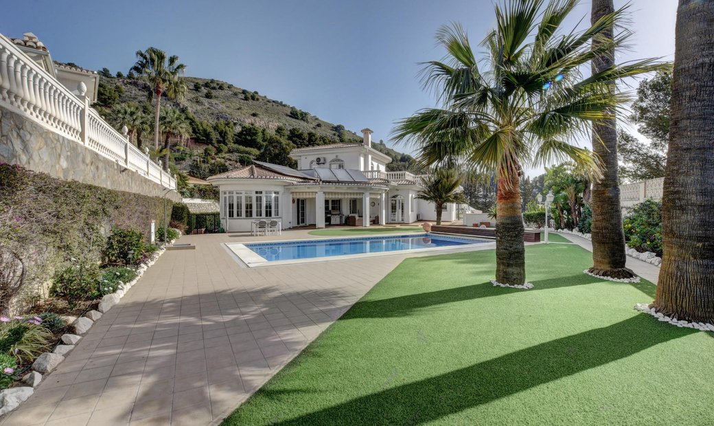 Villa For Sale In La Capellania In Benalmádena, Andalusia, Spain For