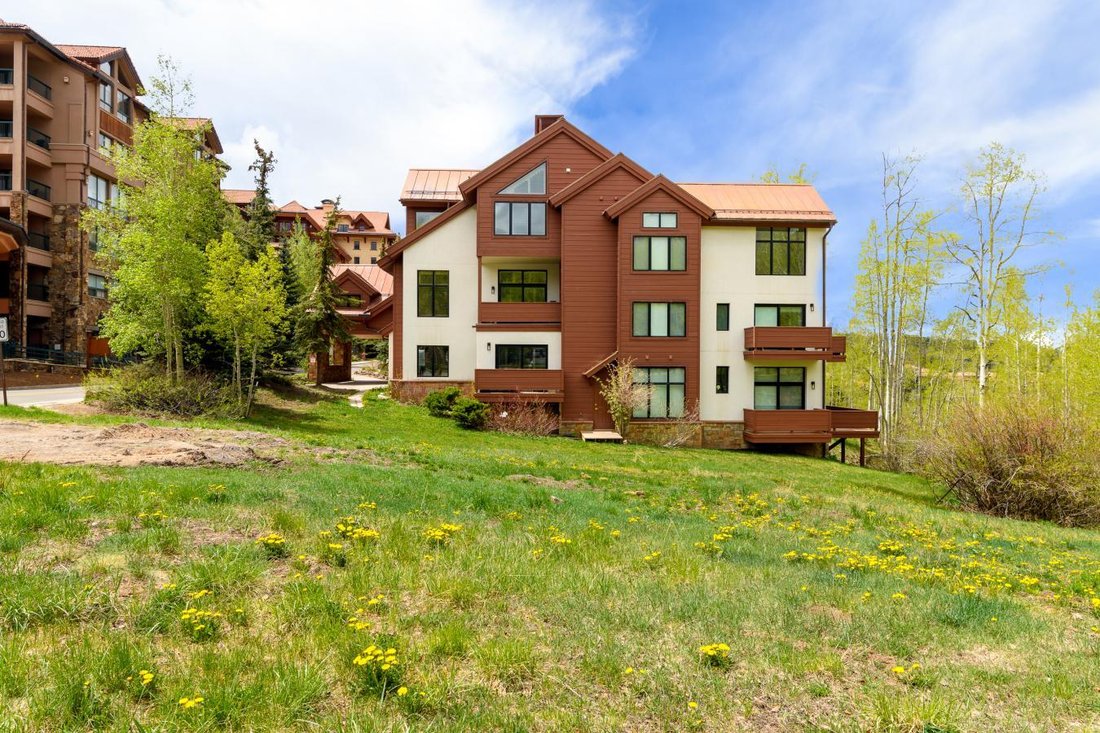 Ideally Located Ski Condominium In Mountain Village, Colorado, United