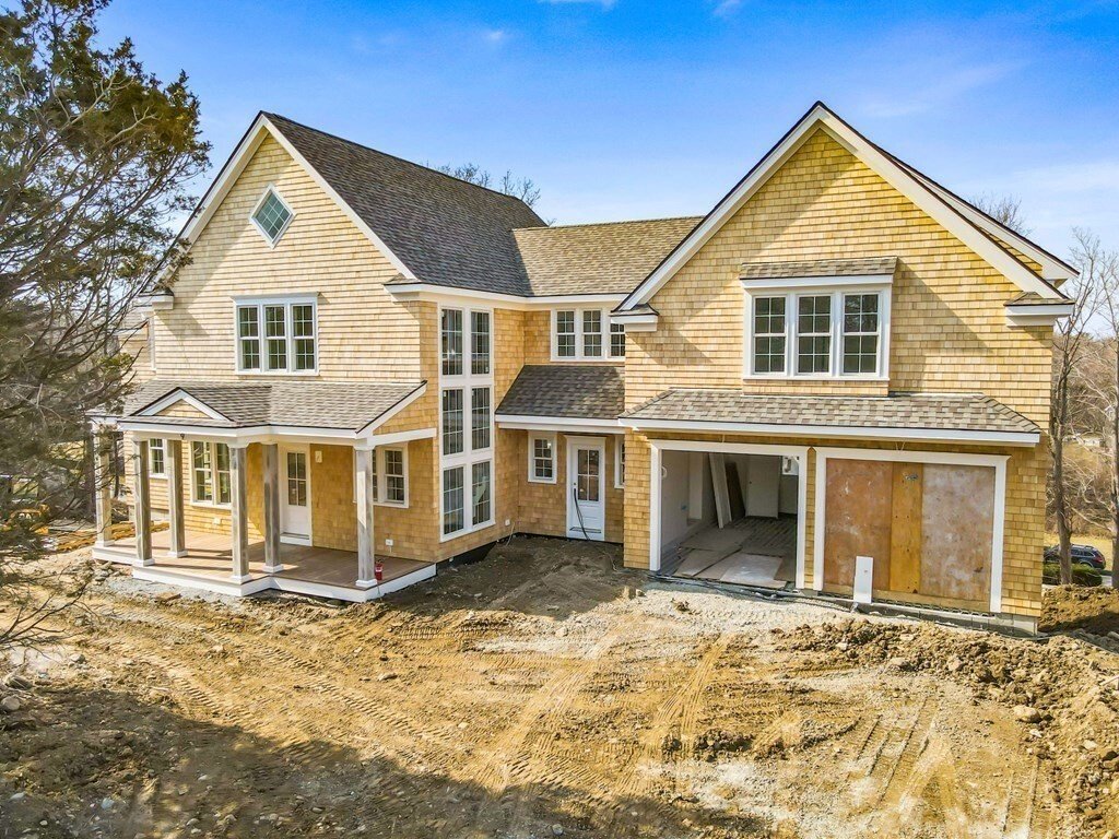 4 Bedrooms Single Family Detached In Cohasset, Massachusetts, United