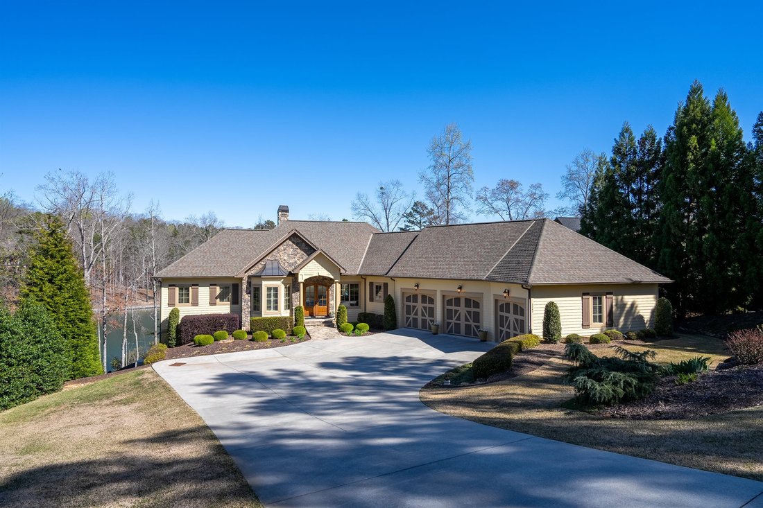 Irreplaceable Lake Keowee Waterfront In Seneca, South Carolina, United